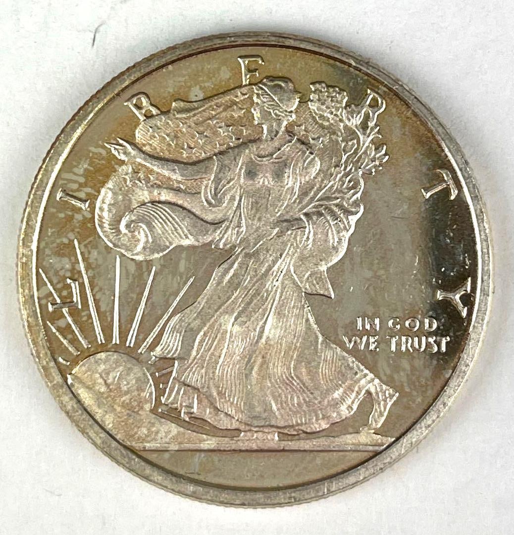 American Precious Metals American Silver Eagle 1/2 oz .999 Fine Silver Round (1 of 2)