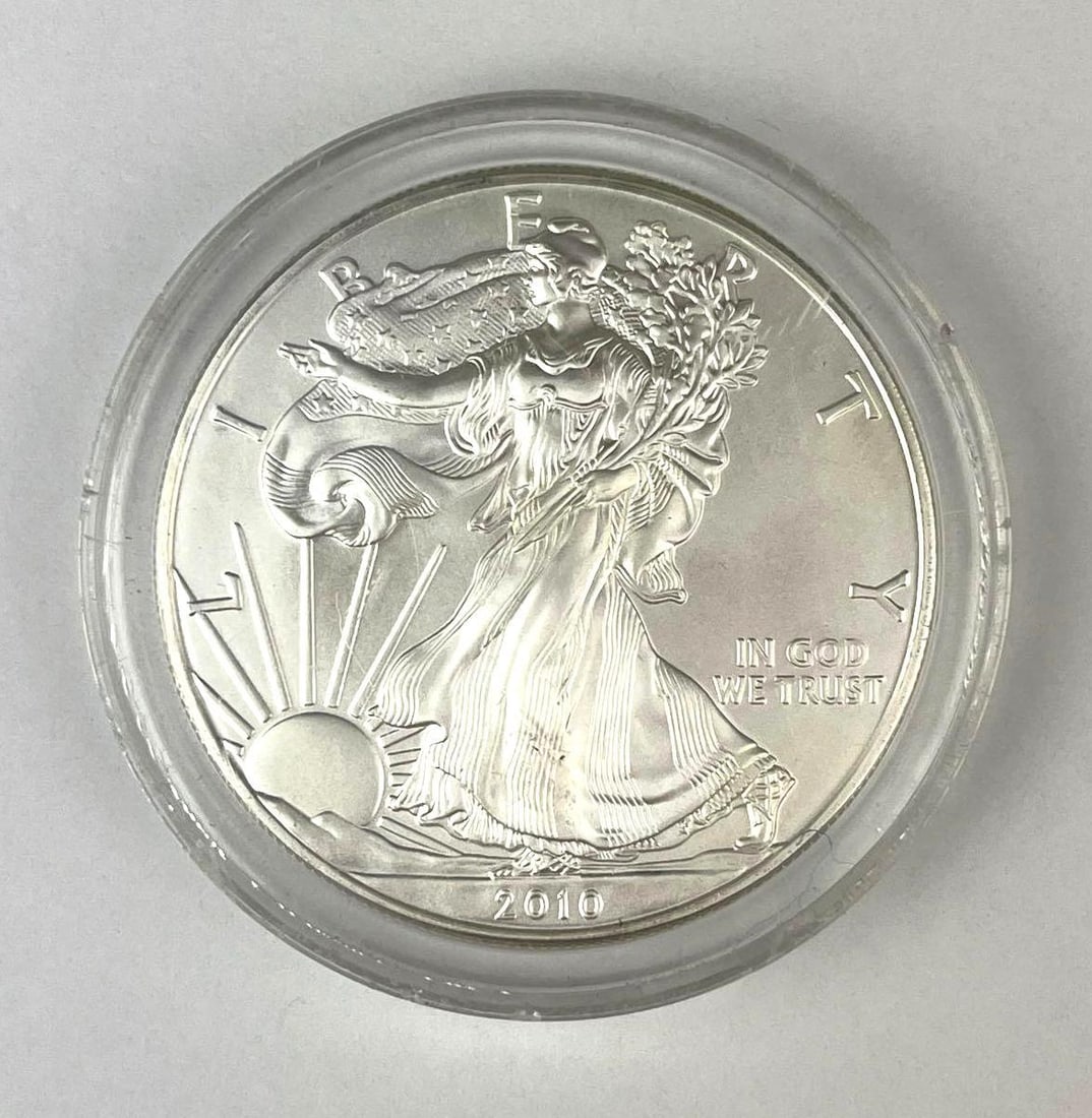 2010 US Mint $1 American Silver Eagle 1 oz .999 Fine Silver Coin (1 of 2)