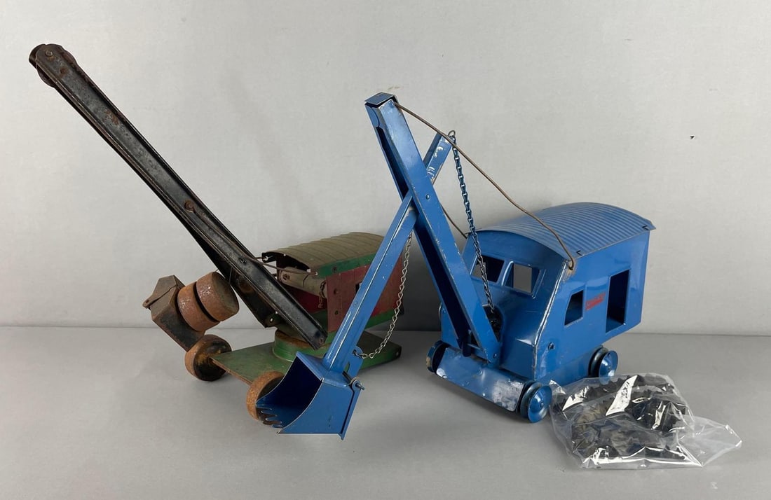 Group of 2 Vintage Structo Toys Pressed Steel Steam Shovels (1 of 4)