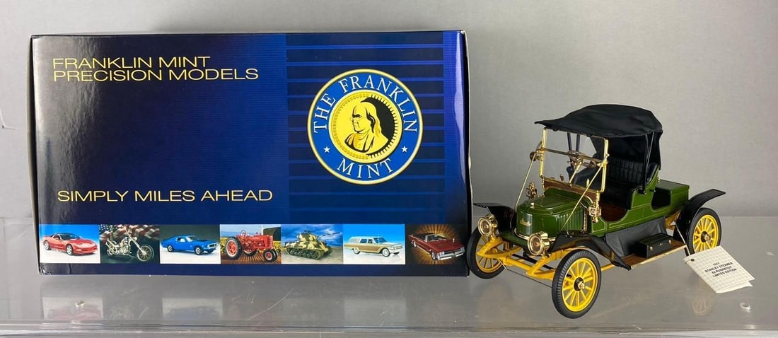 2007 Franklin Mint 1911 Stanley Steamer 62 Runabout 1:16 Scale Die Cast Vehicle: Like new in original packaging. Packaging measures H 8 x W 7 x L 15 inches.