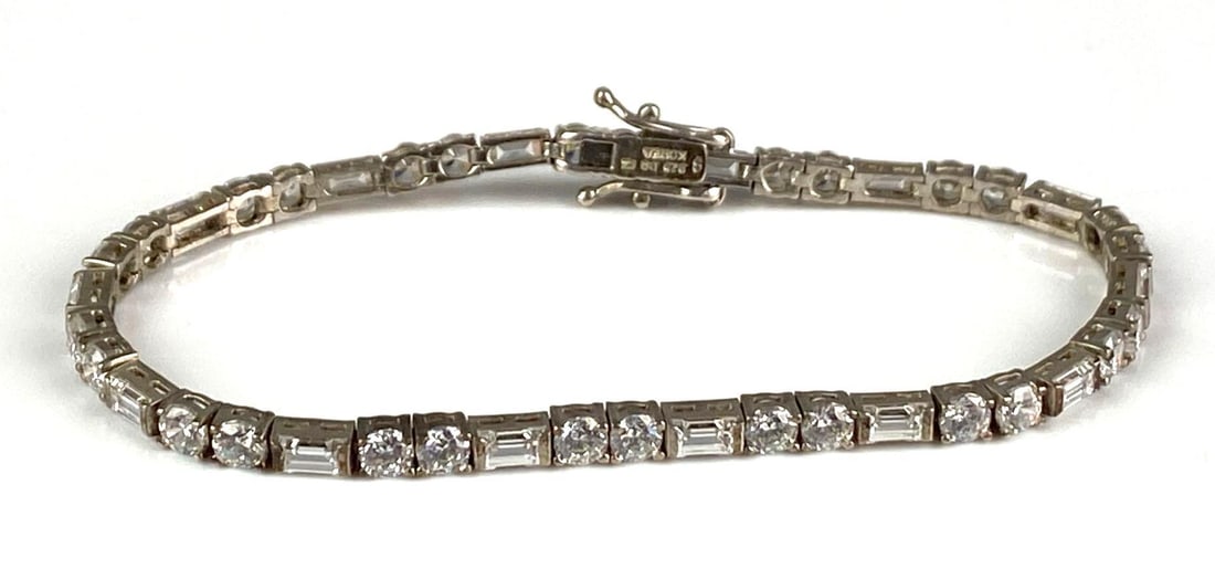 Korean Sterling Silver CZ Bracelet: Measures 7? in length