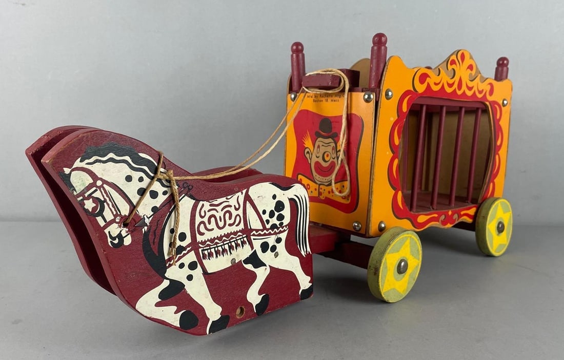 Vintage Rochette Mfg. Children's Wood Circus Wagon Pull Toy (1 of 5)