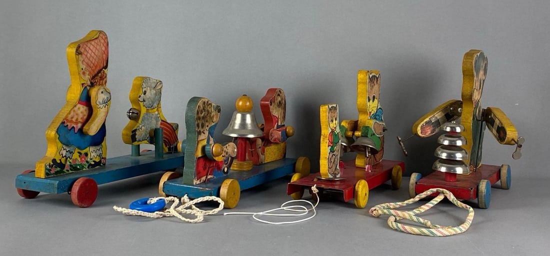 Group of 4 Vintage Pull Toys (1 of 3)