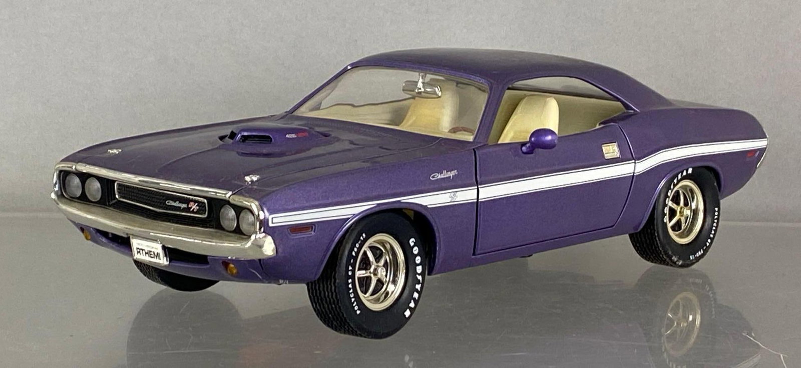 ERTL ?70 Dodge Challenger 426 Hemi, ERTL ?70 Dodge Challenger 426 Hemi (1 of 4)