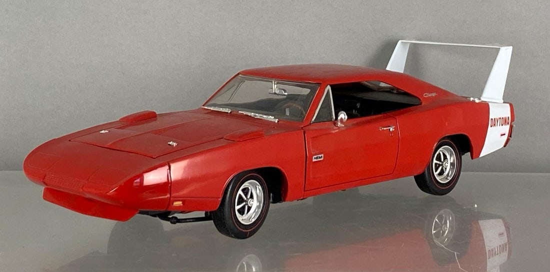 ERTL 1969 Dodge Charger Daytona Hemi (1 of 4)