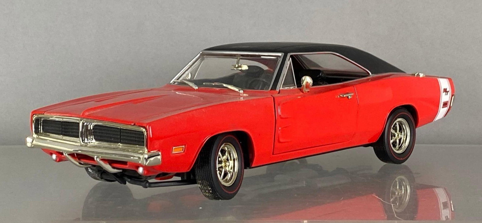 Mattel Hot Wheels 1969 Dodge Charger R/T Hemi (1 of 4)