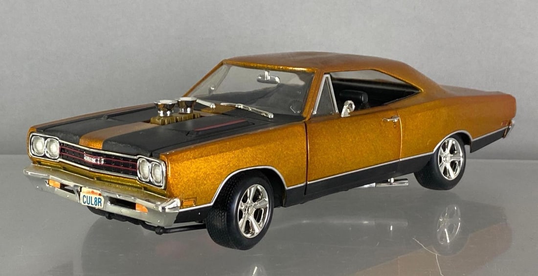 ERTL 1969 Plymouth GTX Street Machine: Die-Cast, 1/18 scale, needs cleaning