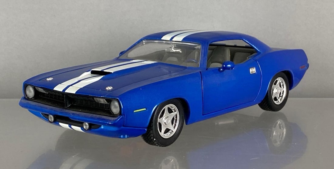 ERTL 1970 Plymouth Barracuda (1 of 4)
