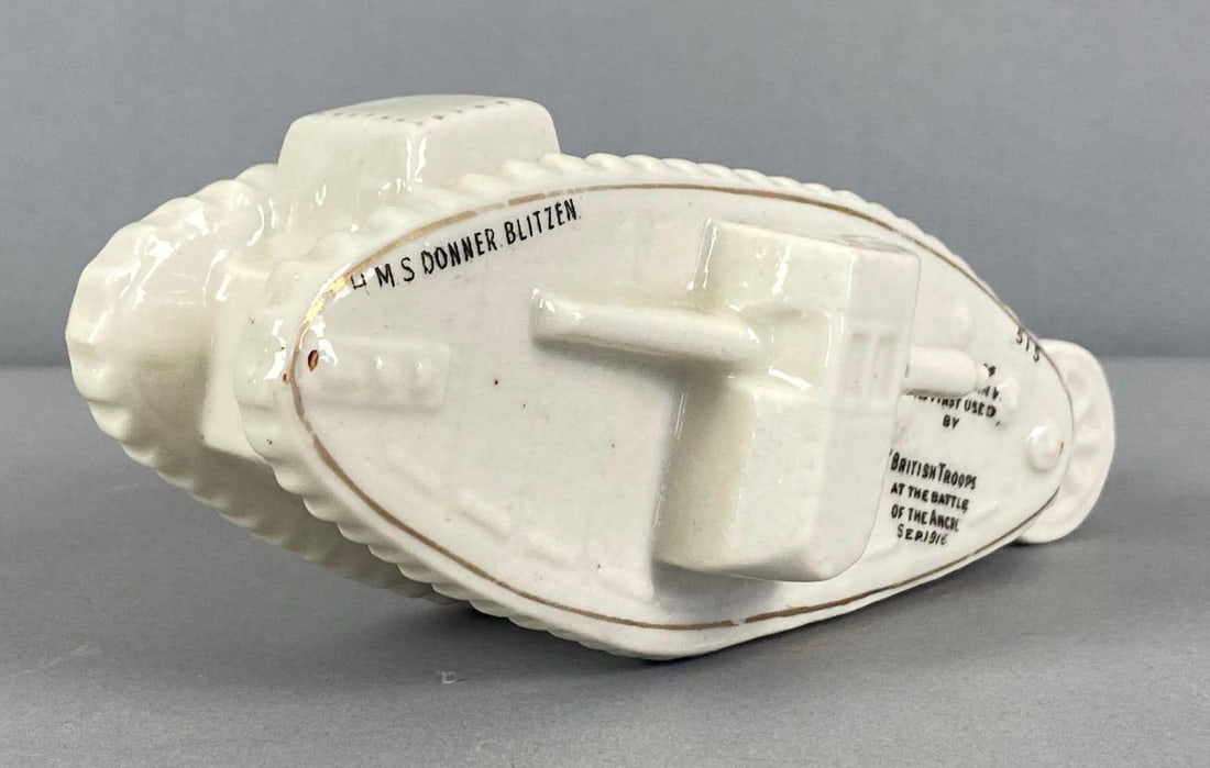 Antique Arkinstall WW1 Portrush British Tank Porcelain Souvenir (1 of 4)