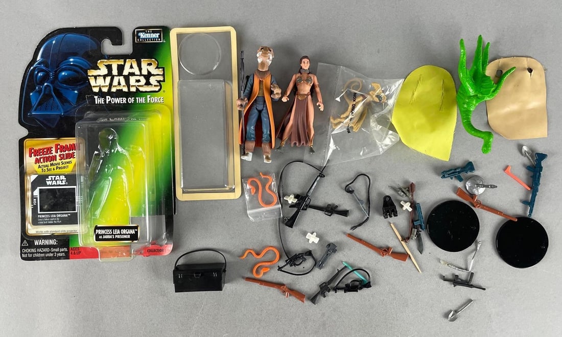Group of Star Wars Action Figures and Accessories (1 of 2)