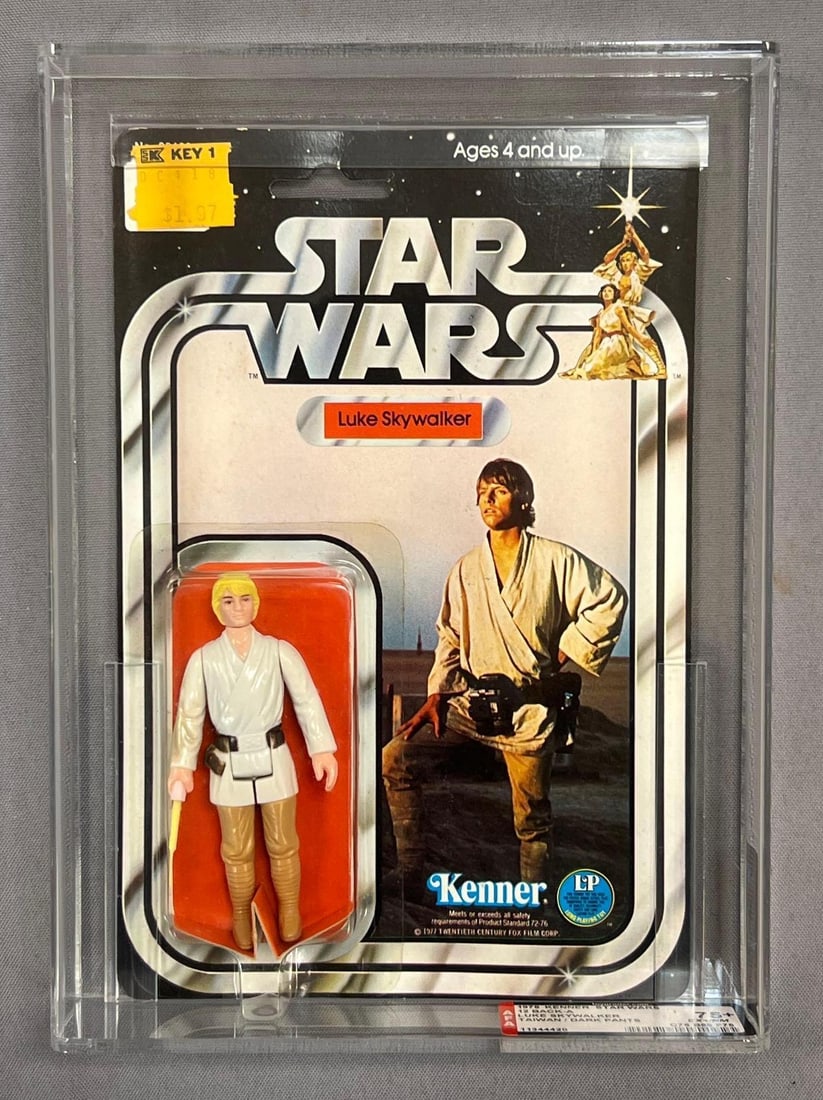 AFA Graded 1978 Kenner Star Wars 12-A Back Luke Skywalker Action Figure (1 of 3)
