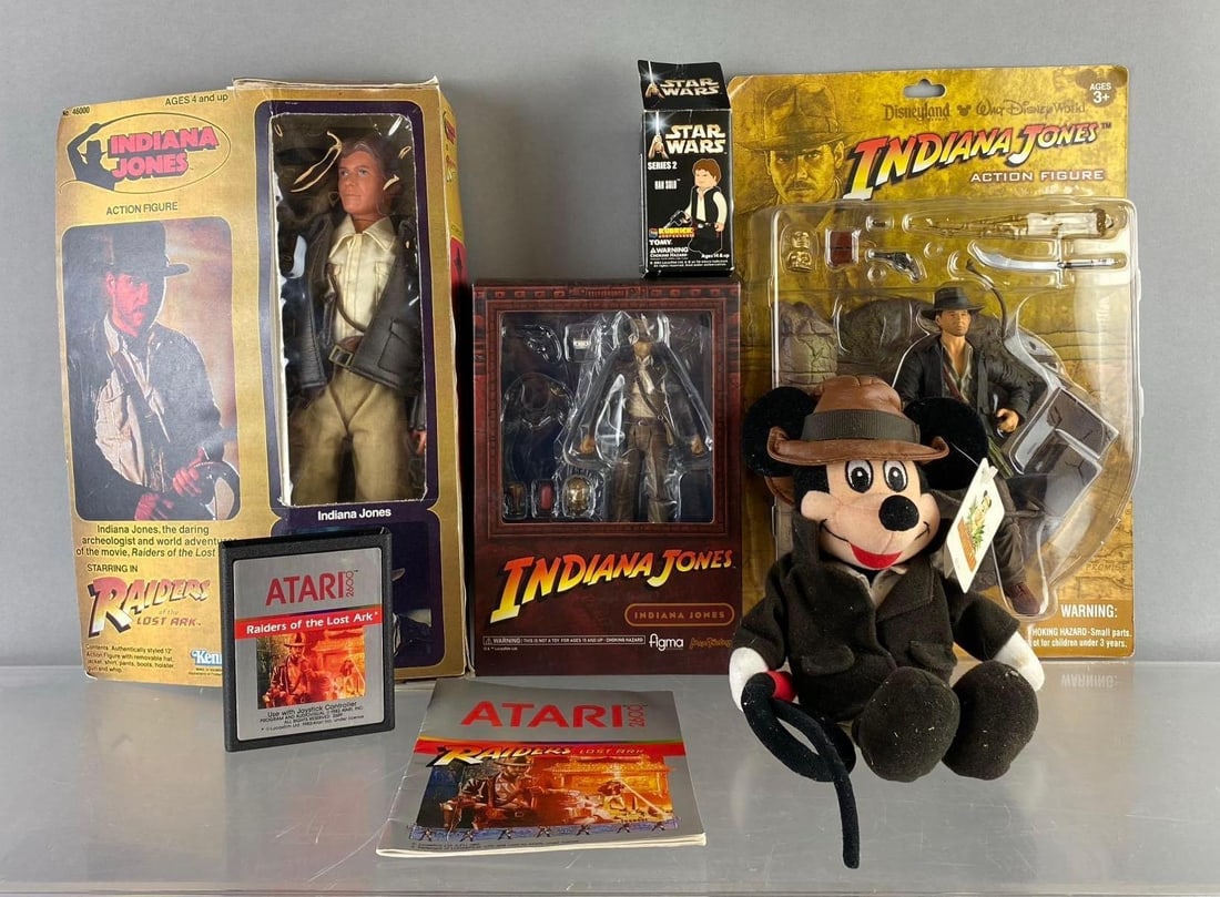 Group of Assorted Disney Indiana Jones Themed Items (1 of 3)