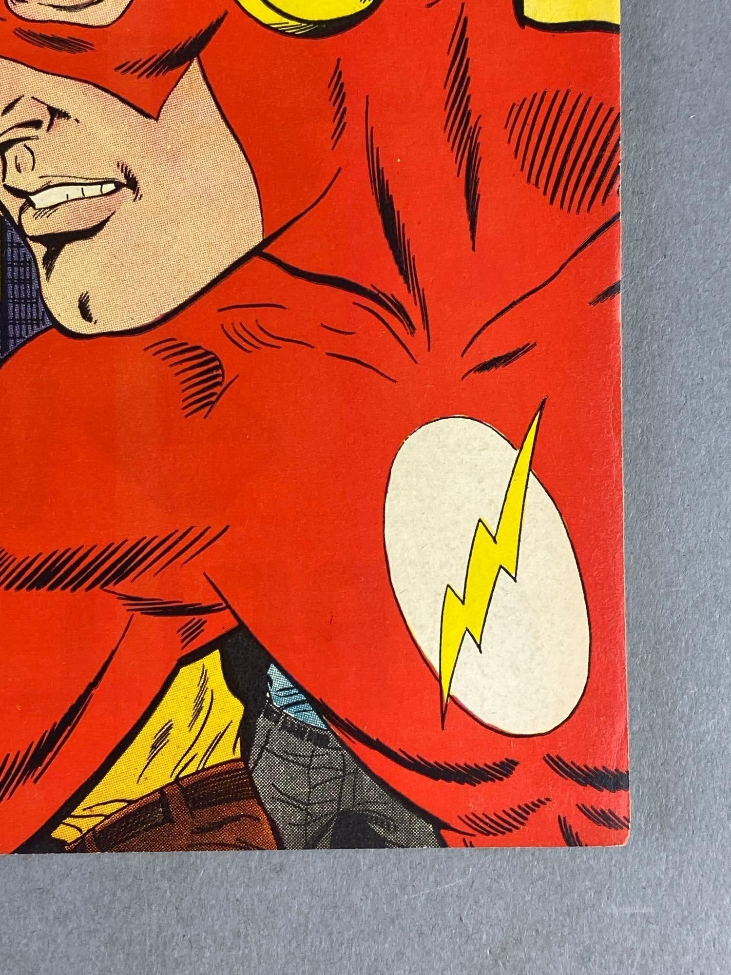 DC The Flash No. 177 Comic Book - 4