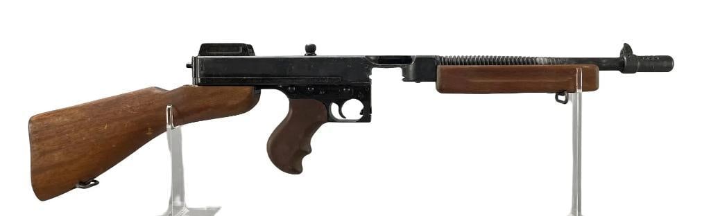 Non Firing MGC Japanese Replica Thompson M1921 45 ACP Submachine Model Gun (1 of 11)