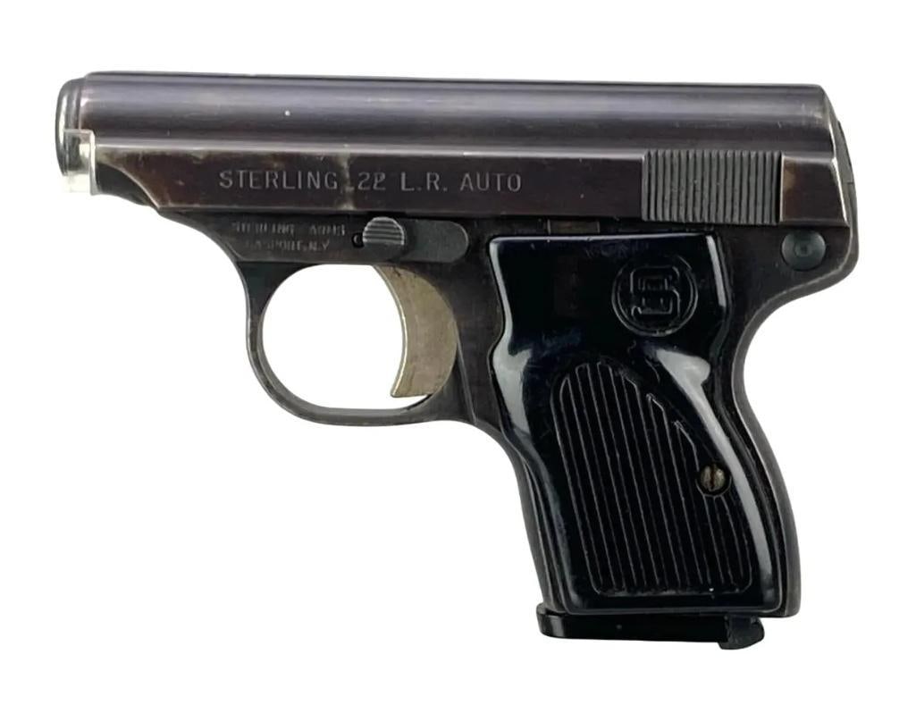 Sterling Model 302 .22 Lr Semi-Auto Pistol (1 of 3)