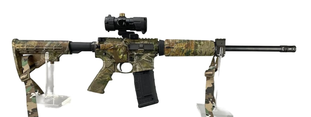 Smith and Wesson Model M and P-15 300 Blackout Semi Auto Rifle: Illinois Residents May Not Participate In This Lot (Illinois Banned Item). S/N: SR 61793, utg scope, 7.62x3.5mm cal. magazine