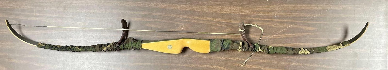 Bear Cub Recurve Bow (1 of 3)