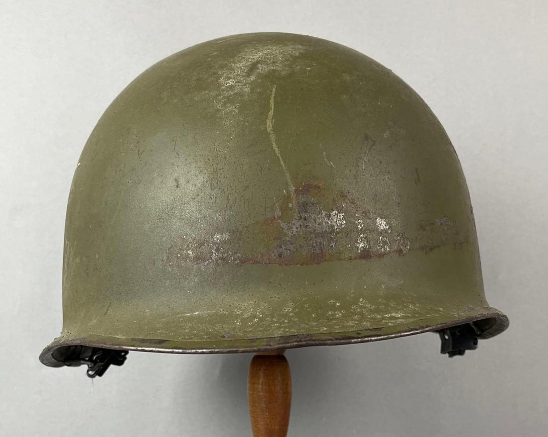 WW2 US M1 Steel Helmet (1 of 5)