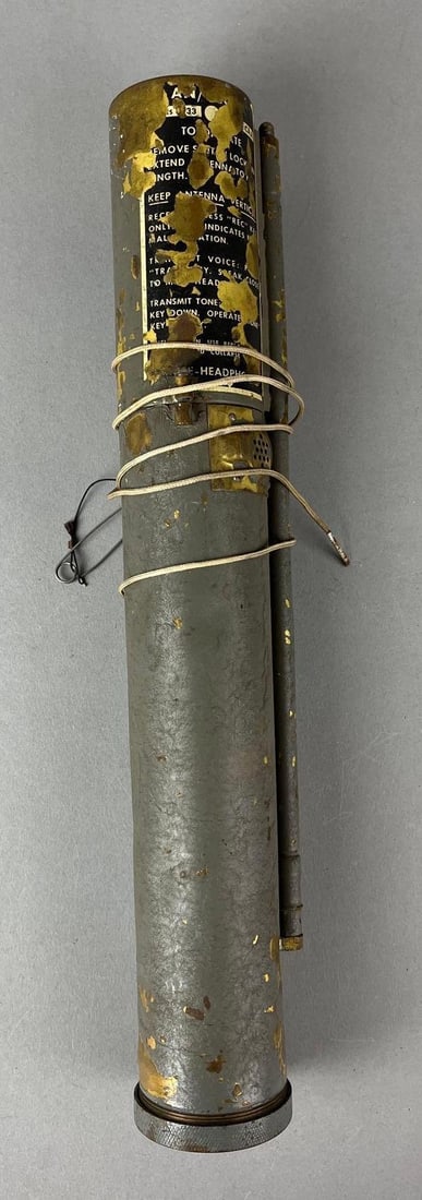 WW2 US Military Survival Rescue Radio (1 of 3)