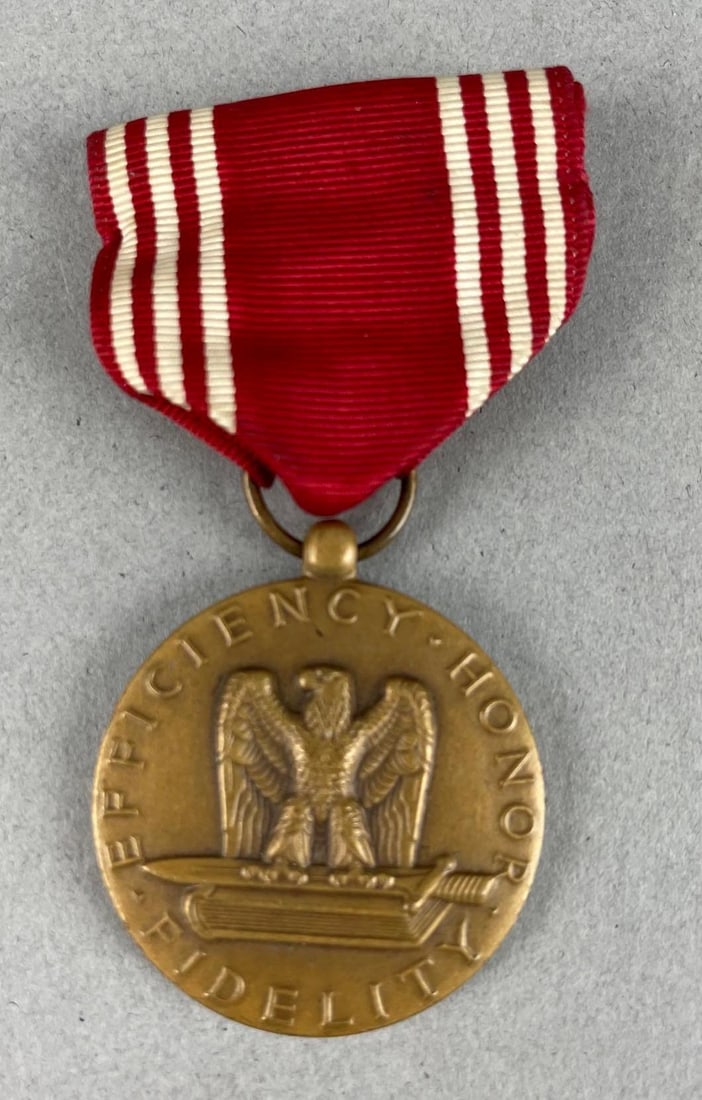 WW2 U.S. Army Good Conduct Medal (1 of 2)