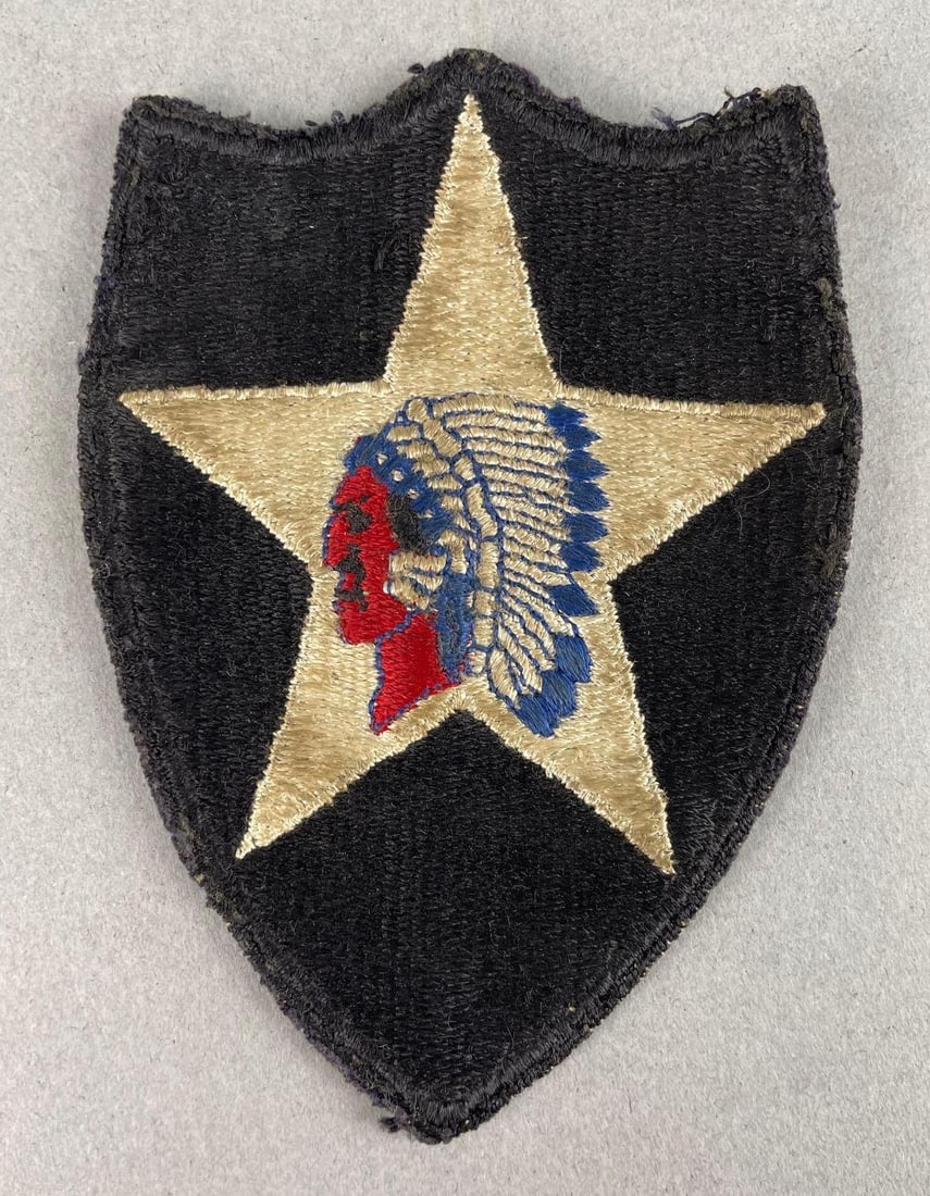 WW2 U.S. Army 2nd Infantry Division Patch: Indian head, measures 4 1/4" x 3"