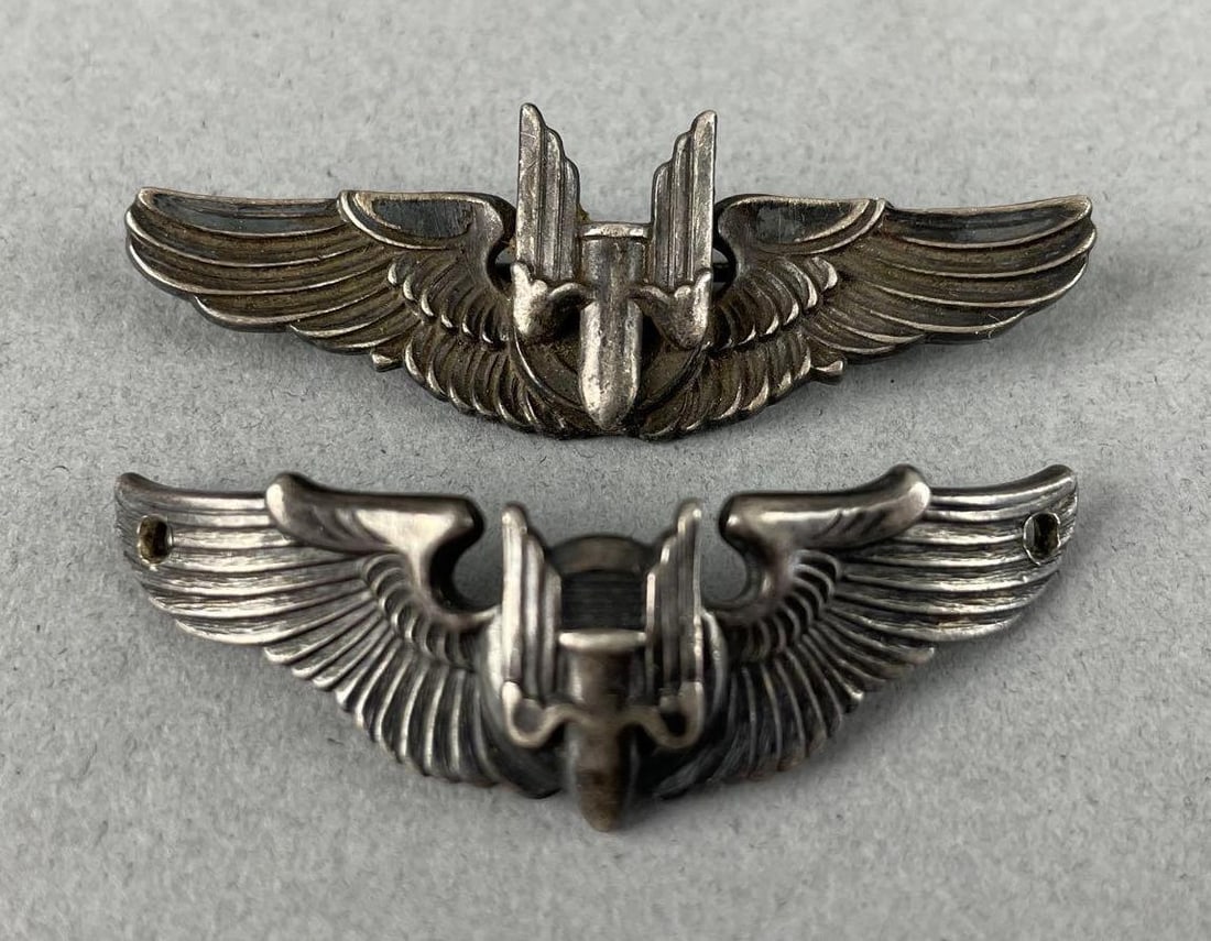 Group of 2 WW2 USAAF Aerial Gunner Wings: Widest measures 2"