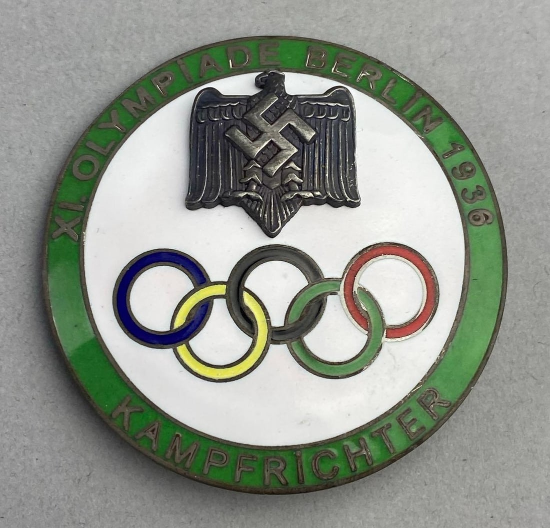 WW2 1936 German Berlin Summer Olympics Kampfrichter Badge (1 of 2)