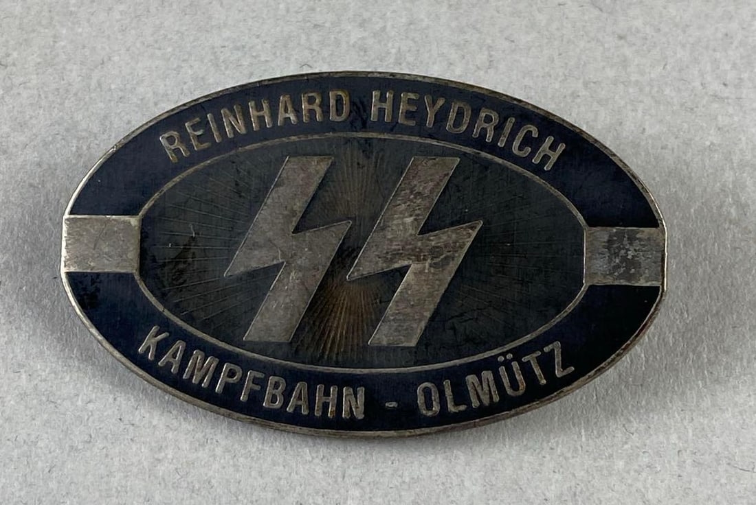 Rare WW2 German SS Reinhard Heydrich Badge (1 of 3)