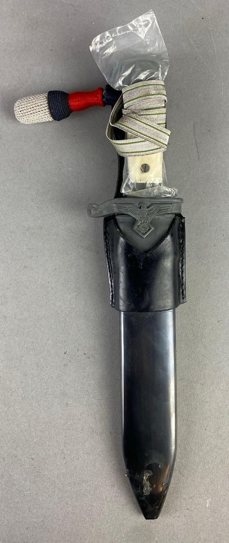 Windlass Replica WW2 German Teno Dress Dagger: Measure 15” in length. Made in India.