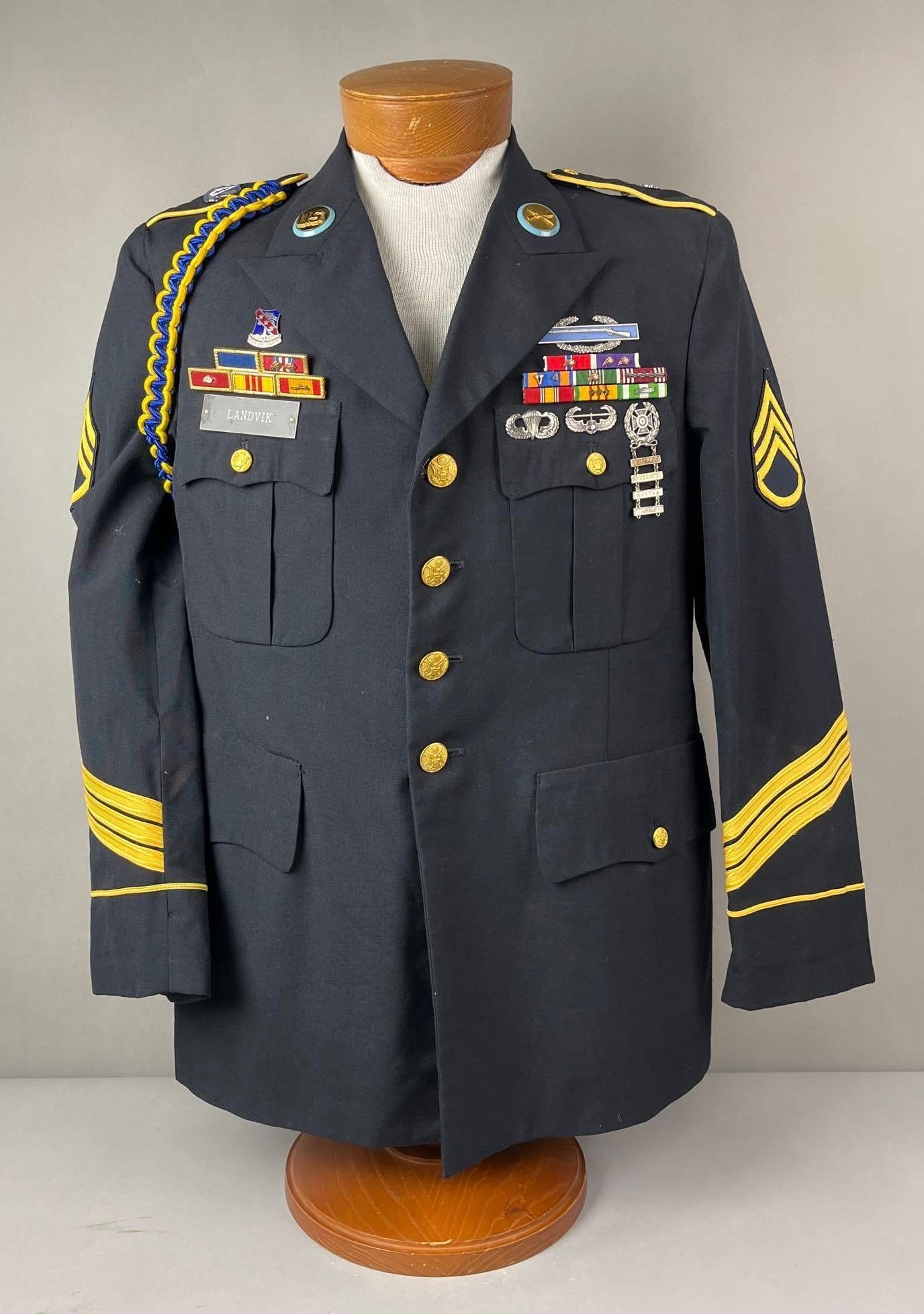 US Army Dress Blue Jacket: Includes air assault pin, Vietnam Service ribbon, 327th infantry division and more.
