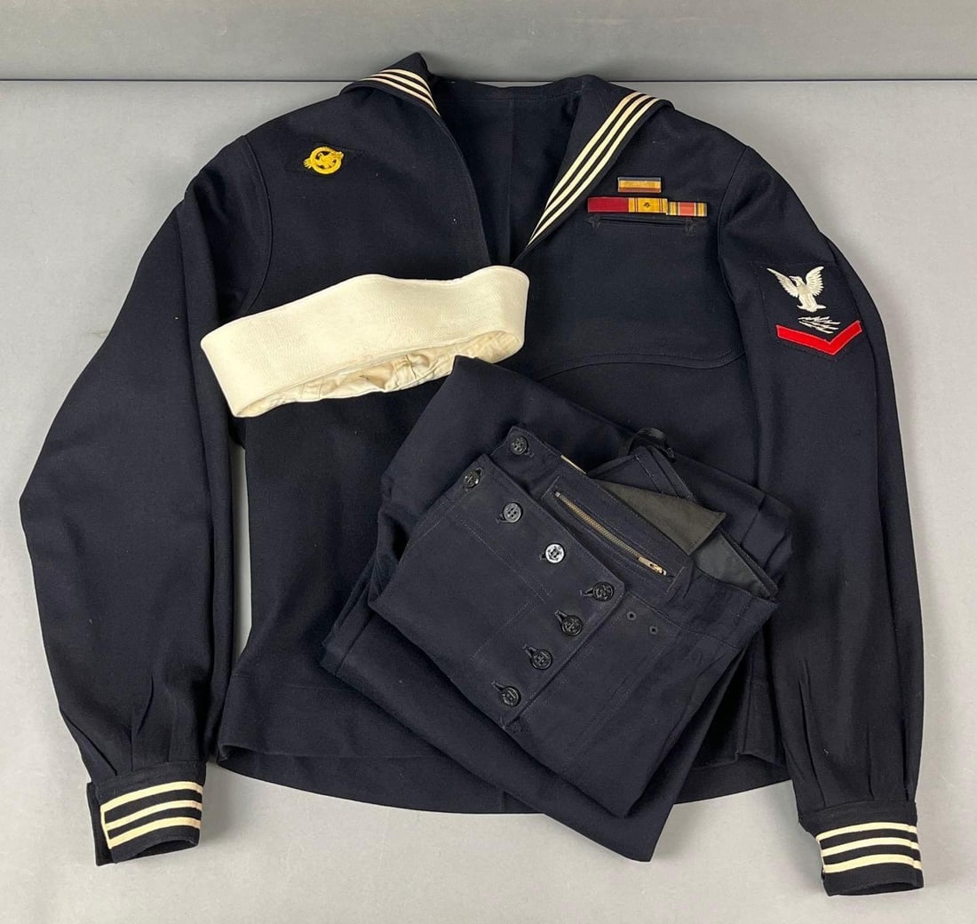 US Navy Uniform (1 of 3)