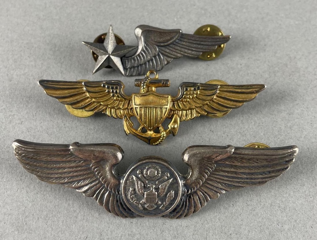 Group of WW2 U.S. Aviator Wing Badges (1 of 2)