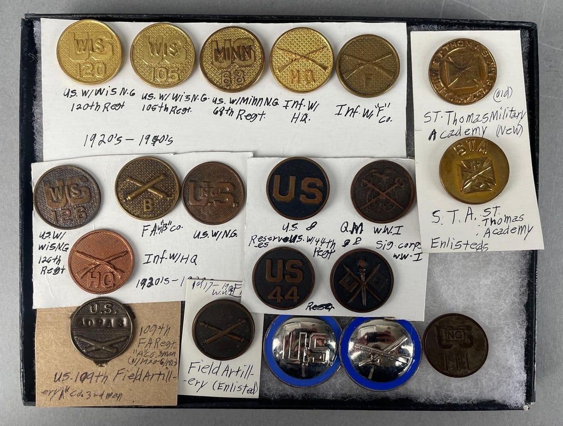 Group of U.S. Army Collar Discs: Many WW1 era