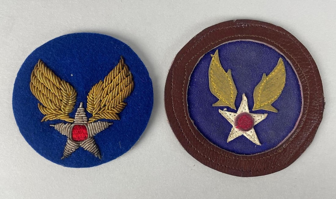 Group of 2 WW2 USAAF Insignia Patches: Includes bullion, leather border