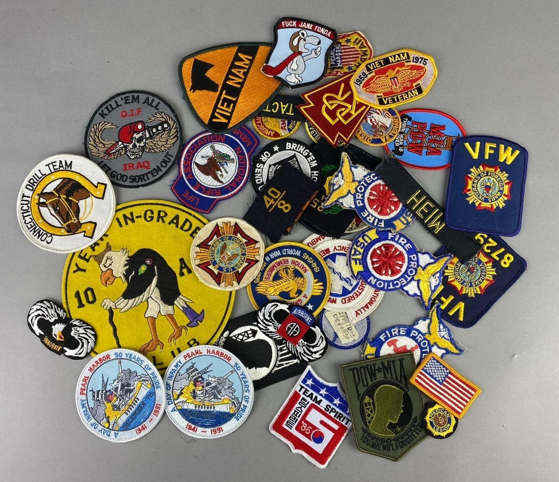 Group of Assorted VFW Army Military Insignias Patches and More (1 of 3)