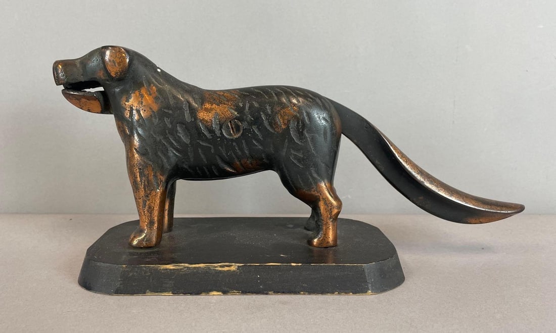 Vintage Cast Iron Dog Nutcracker (1 of 3)
