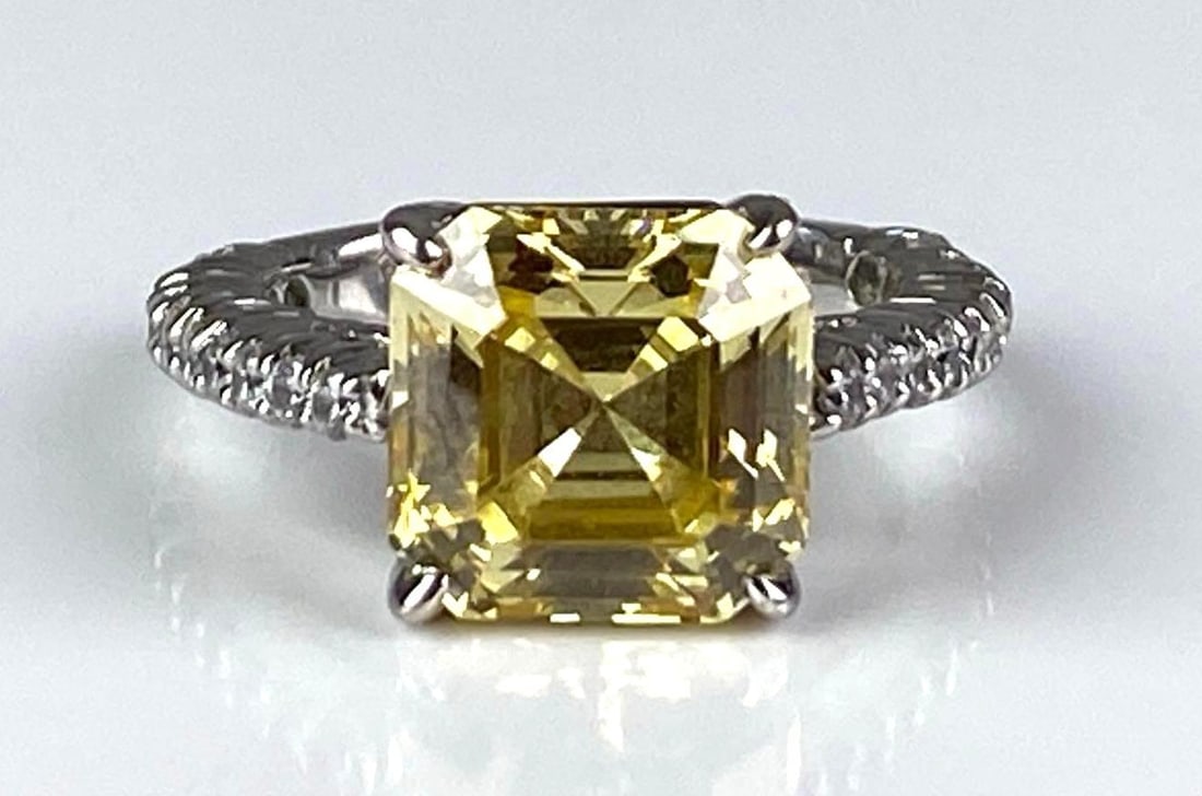 14K White Gold Yellow CZ Ring: Total weight of 5.9 grams, size 6, made in USA