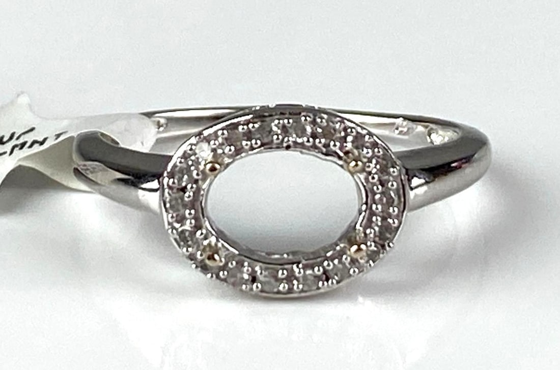 10K White Gold Diamond Ring (1 of 5)