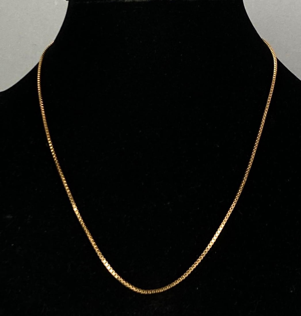 EG Signed Italian 14K Yellow Gold Box Chain Necklace: total weight of 3.6 grams, measures 20? in length