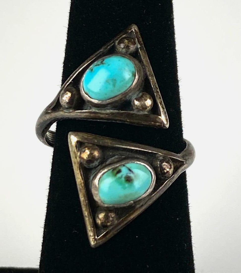 Sterling Silver Native American Turquoise Bypass Ring: Size ~ 6