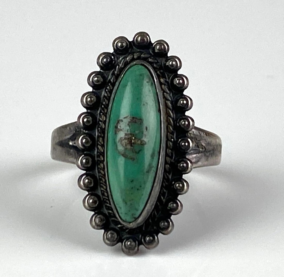 Sterling Silver Native American Turquoise Ring: Size 7 1/2