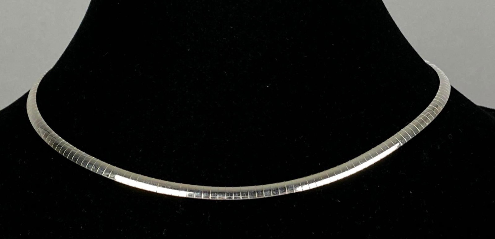 Milor Italian Sterling Silver Omega Necklace: Measures 15? in length