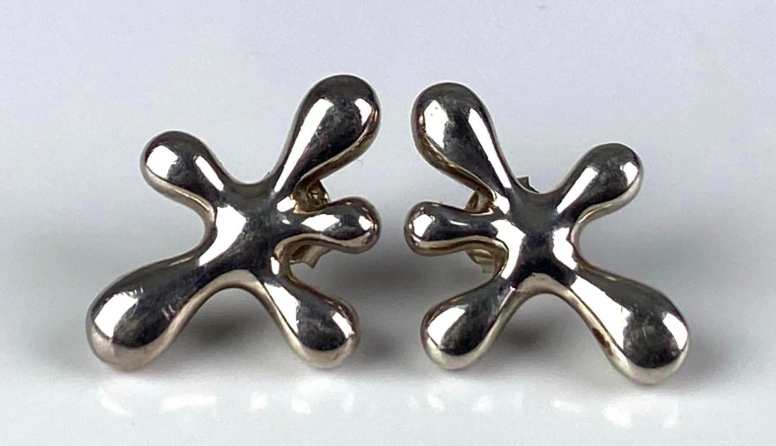 Pair of AC Studio Signed Thai Sterling Silver Splat Earrings: Pair of AC Studio Signed Thai Sterling Silver Splat Earrings. Angela Cummings, Each measures 1? H x 3/4? W