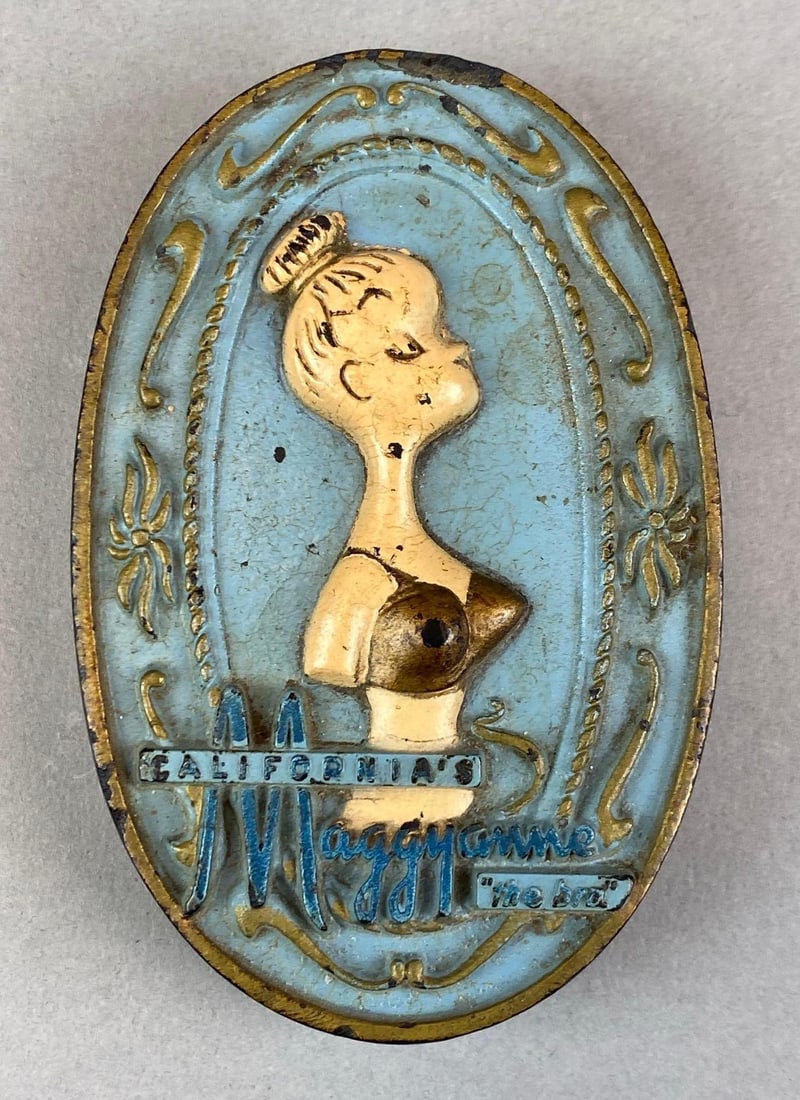 1949 KCS Co. Maggyanne Painted Wood Paperweight (1 of 3)