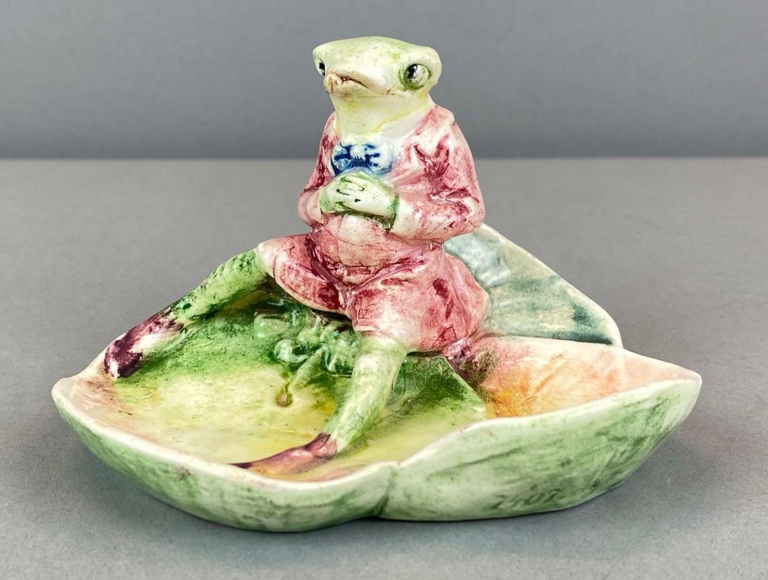 Antique Hand Painted Frog On Lily Pads Porcelain Trinket Dish: Some pattern markings on base, measures 3? H x 4 1/2? W x 3 1/4? D