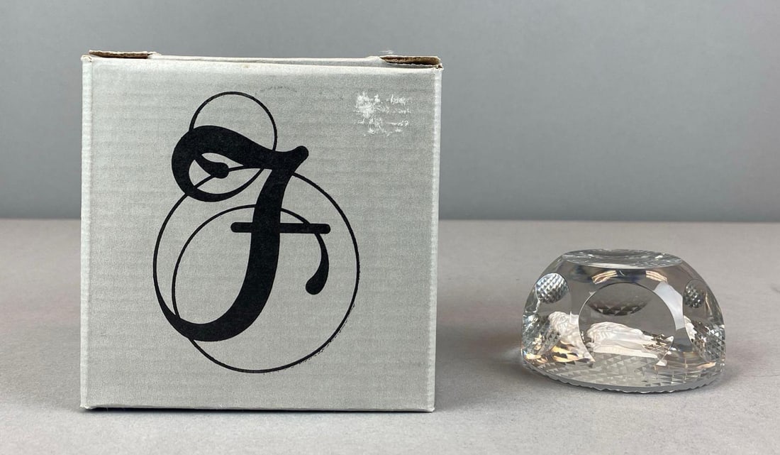 Fenton George Washington Crystal Sulphide Paperweight (1 of 3)