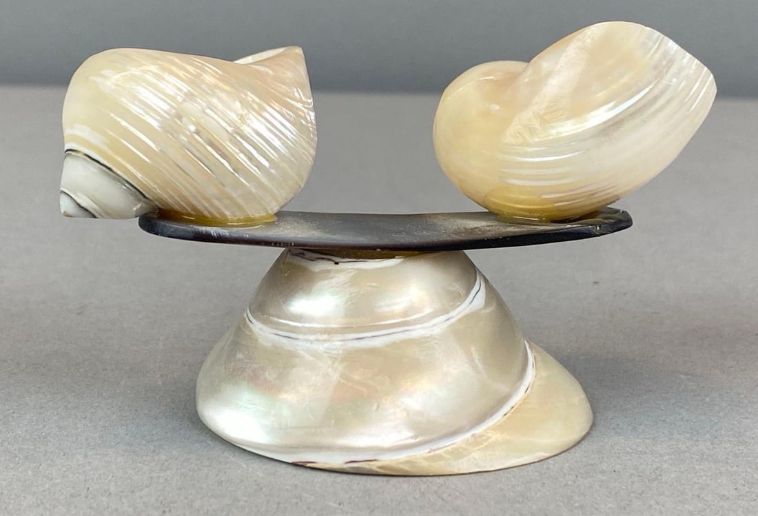 Vintage Seashell Salt and Pepper Cellar Set: Measures 2? H x 4? W x 2 1/4? D