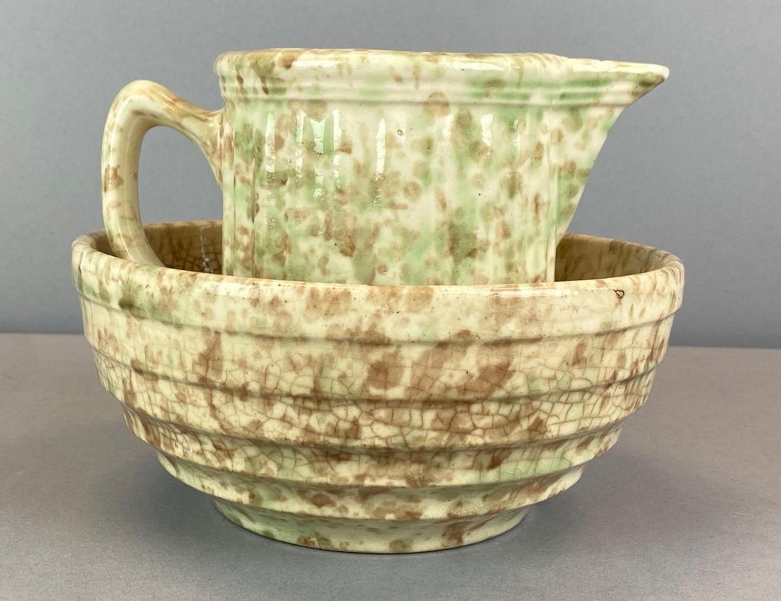 Set of Antique Cream Spongeware Bowl and Pitcher (1 of 6)