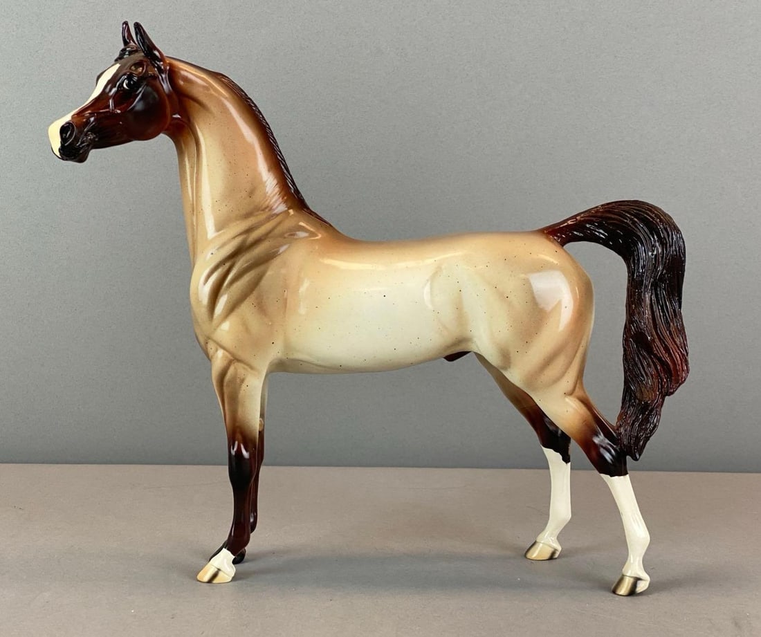 1999 Peter Stone Arabian Horse Plastic Figurine: 1999 Peter Stone Arabian Horse Plastic Figurine marked On thigh, measures 9 1/2? H x 11? W x 3? D