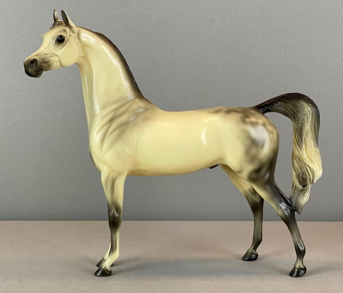 1999 Peter Stone Arabian Horse Plastic Figurine: 1999 Peter Stone Arabian Horse Plastic Figurine Marked on thigh, measures 9 3/4? H x 11? W x 3 1/2? D